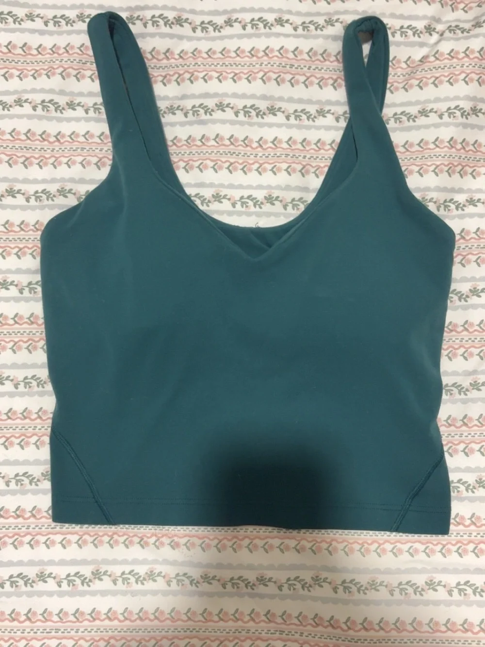 Women’s lululemon Teal V-Neck Crop Tank Top